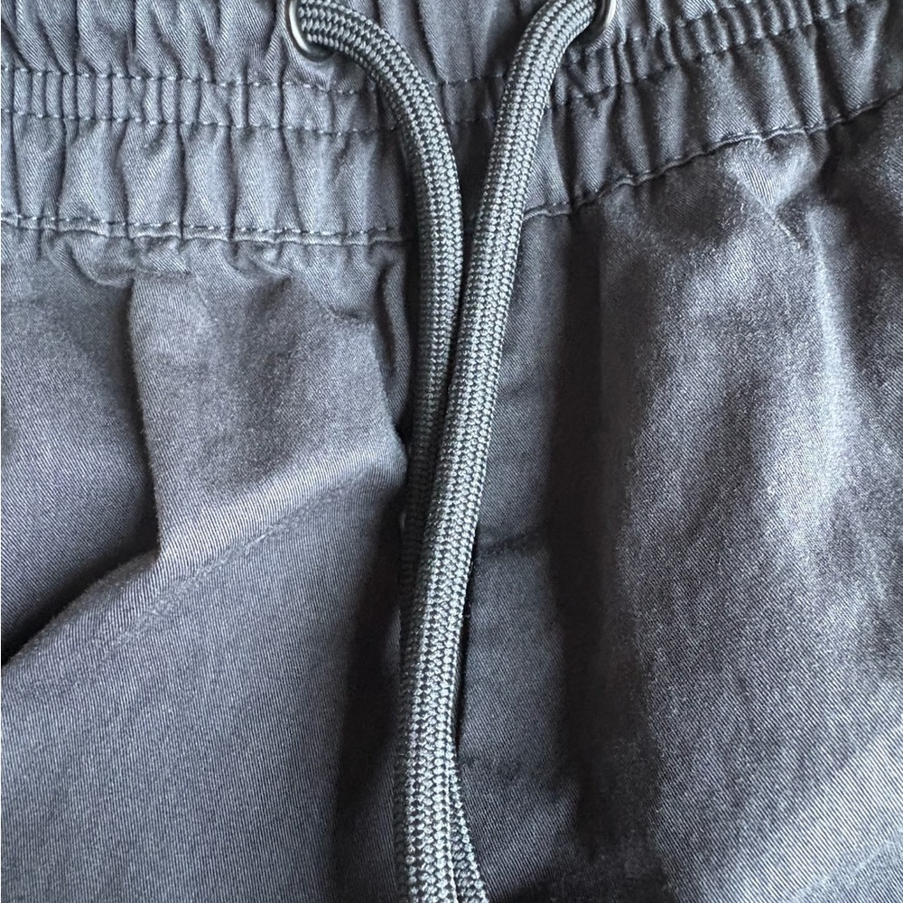 Black Cargo Pants with Adjustable Waist and Durable Material - Picture 5 of 6